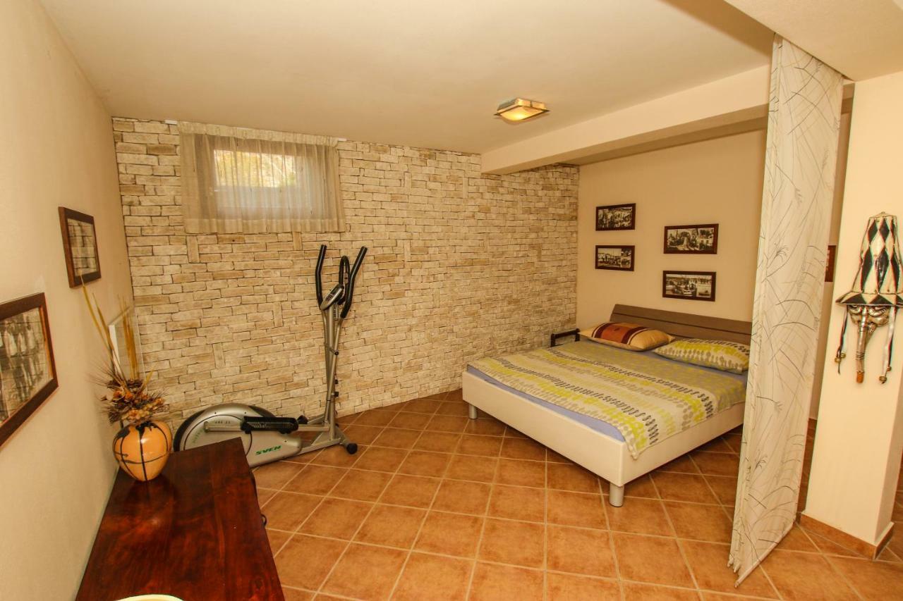 Villa Istriana Jakob With Pool Tar-Vabriga Extérieur photo