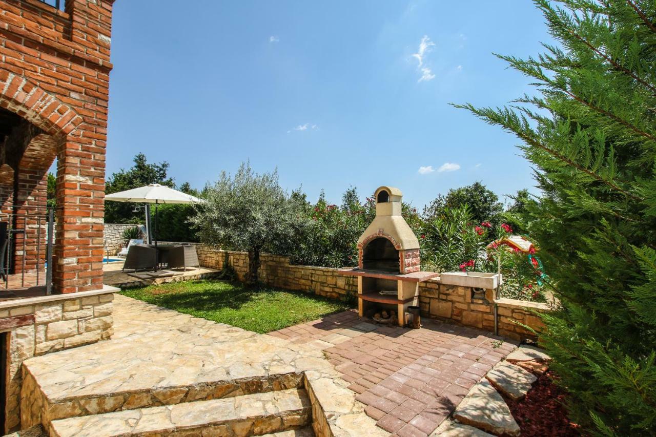 Villa Istriana Jakob With Pool Tar-Vabriga Extérieur photo