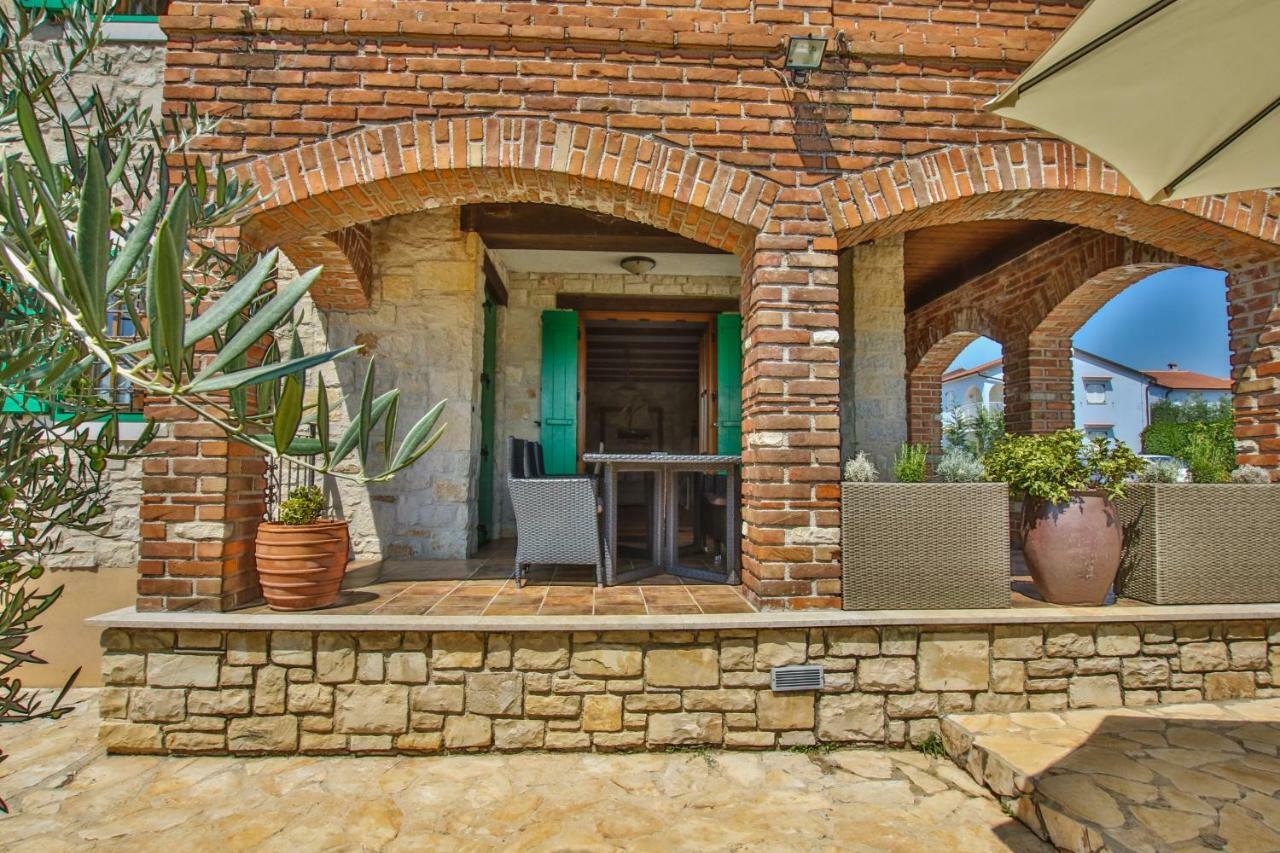 Villa Istriana Jakob With Pool Tar-Vabriga Extérieur photo