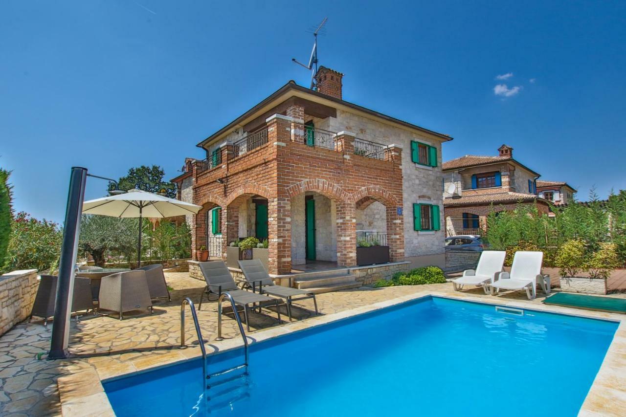Villa Istriana Jakob With Pool Tar-Vabriga Extérieur photo